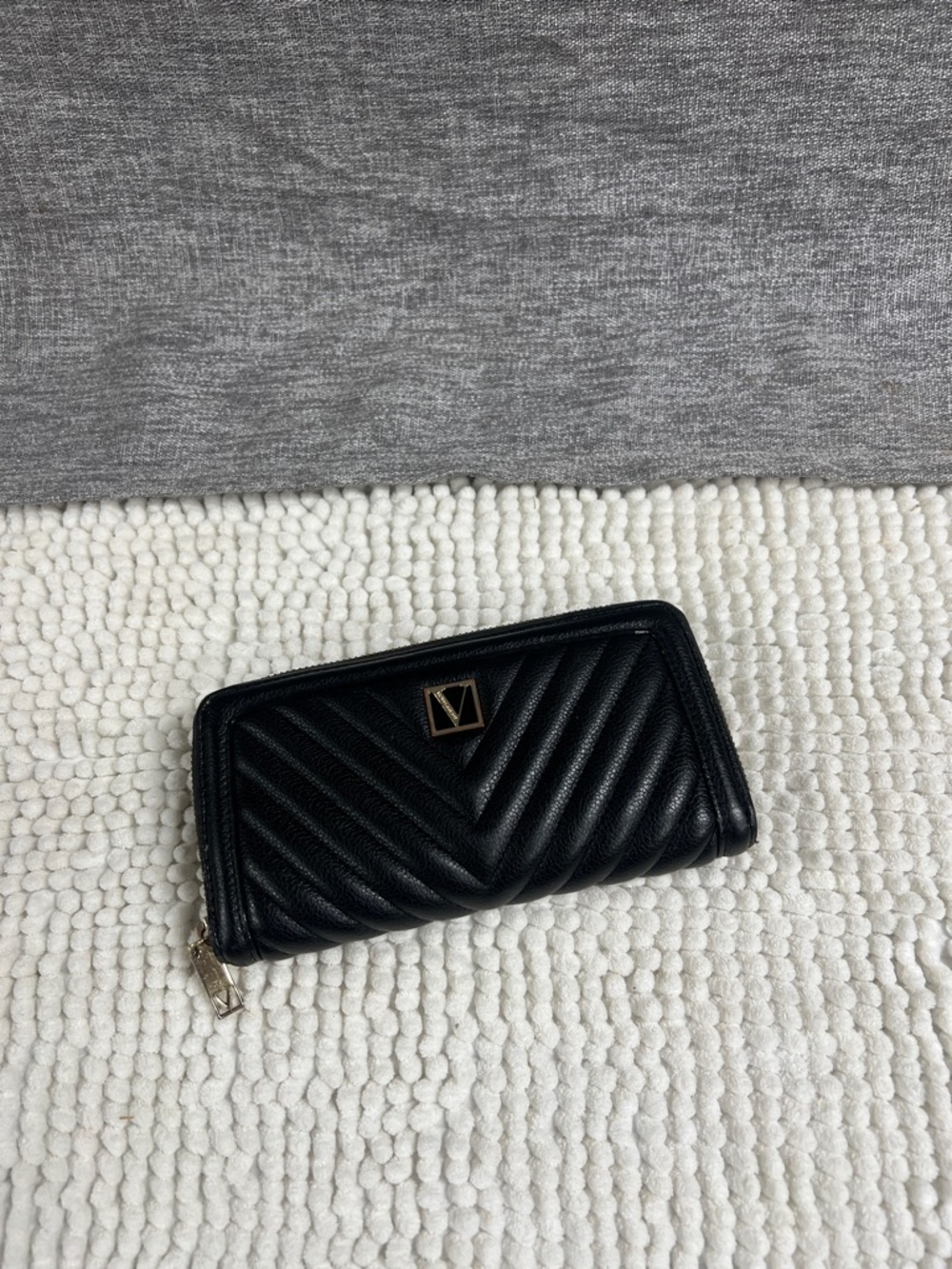 Victoria Secret Black Quilted Women's Zip Wallet